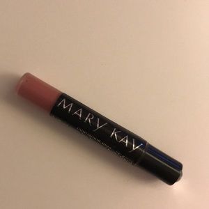 Very small tube of lipgloss